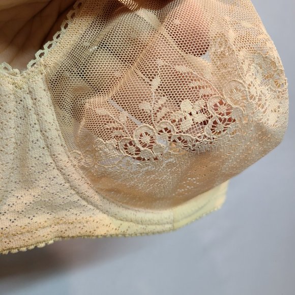 Vintage Chantelle Bra 32D Ivory Mesh Lace Unlined Underwire Made in France - Picture 2 of 11